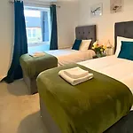 Cambridge Stays Central Apart Hotel 2Br & 1Br Flats-Easy Walk To City Centre-Parking
