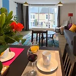 Cambridge Stays Central Apart Hotel 2Br & 1Br Flats-Easy Walk To City Centre-Parking