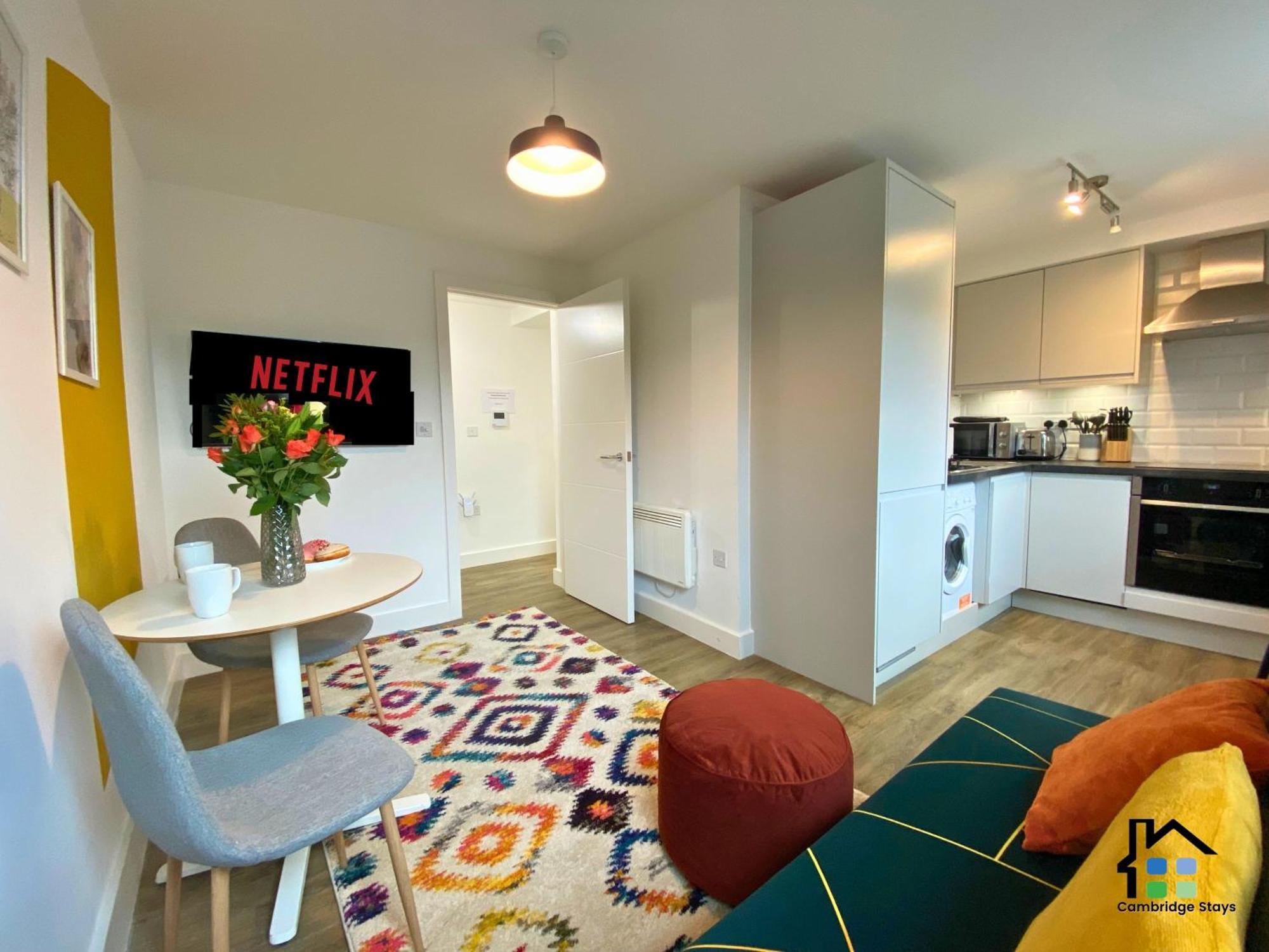 Cambridge Stays Central Apart Hotel 2Br & 1Br Flats-Easy Walk To City Centre-Parking